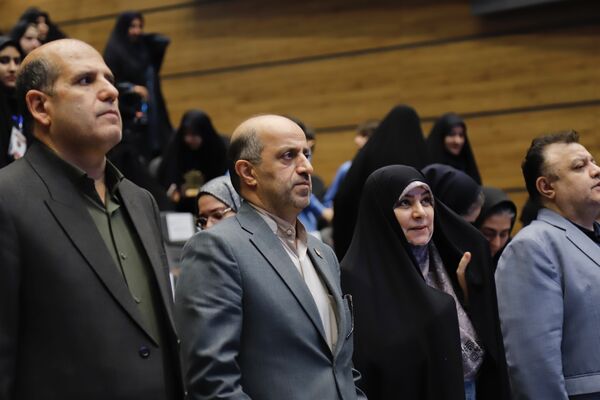تجلیل از برگزیدگان ایثار با یاد شهدای شجره طیبه