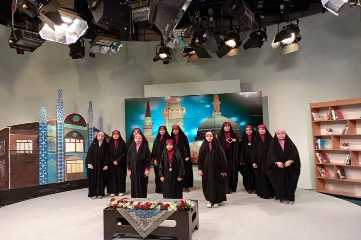 کسب رتبه برتر گروه سرود عقیله شیروان در جشنواره سرود فجر استان 