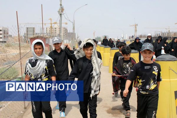 جلوه‌های زیبای انس و همدلی در خدمت به ارادتمندان سیدالشهدا(ع)