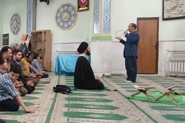 مدرسه سما  فیروزکوه میزبان افتتاحیه هفته قرآن، عترت و نماز