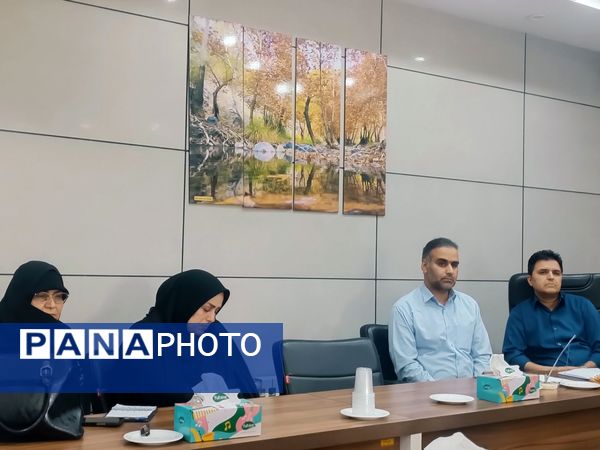 دومین جلسه نشست خبری در مورد جشنواره تاک پلو خلیل اباد