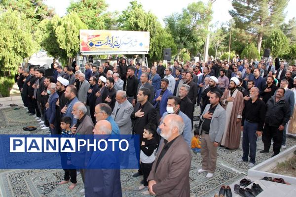 مراسم سوگواری شهدای خدمت در گلزار شهدای شهرستان گلپایگان