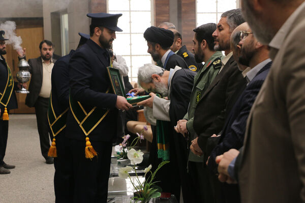 رونمایی از کارت خدمت جهادی معلمان در قم
