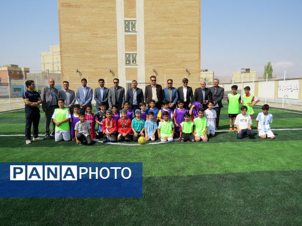 افتتاح زمین چمن مصنوعی آموزشگاه شاهد ولیعصر بجنورد