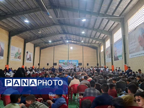 بیداری دانش آموزان ایرانی در یوم الله 13آبان 