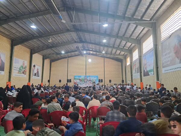 بیداری دانش آموزان ایرانی در یوم الله 13آبان 
