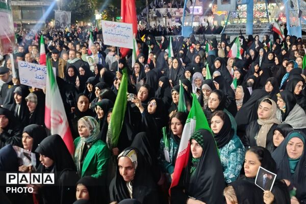حضور پرشور مردم ورامین، جلوه‌ای دوباره از غیرت مردم دیار۱۵ خرداد