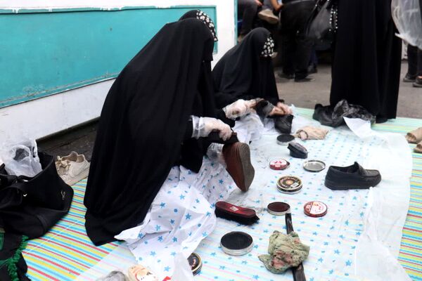 قدم به قدم در مسیر عاشقی اباعبدالله‌الحسین‌(ع)