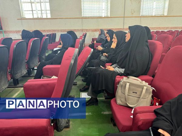 کارگاه توانمندسازی موسسان کودکستان‌های فاروج