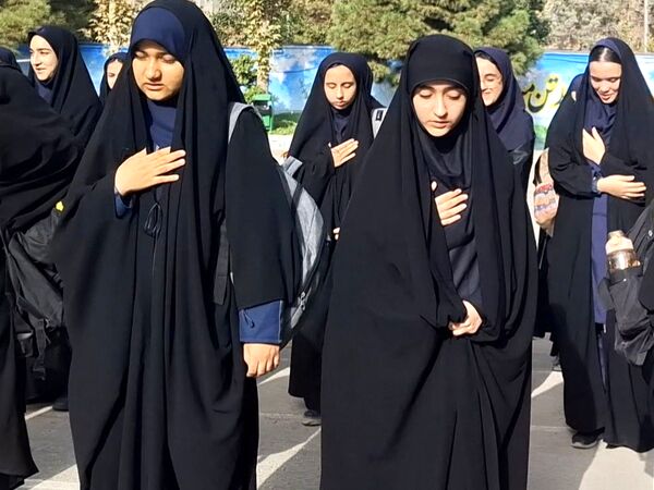کلاس‌های پیش نیاز سال تحصیلی در مدرسه شاهد تقوا پیشگان 