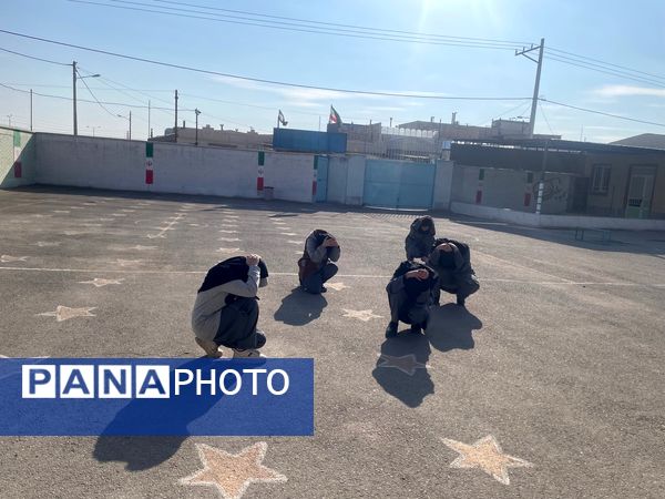 مانور زلزله در دبیرستان دخترانه امید 