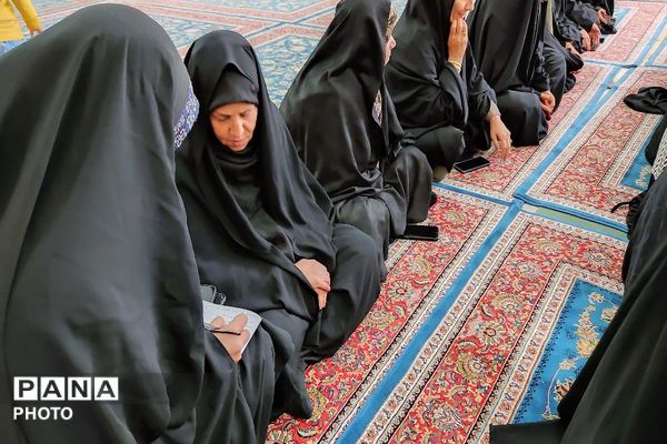 کارگاه آموزش اسلحه شناسی ویژه خواهران در شهر بار