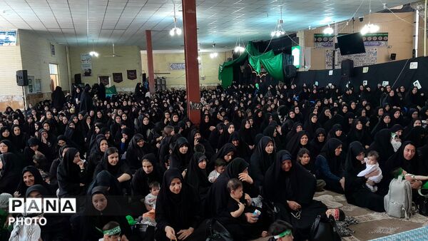  مراسم باشکوه شیرخوارگان حسینی در مسجد جامع درگزین