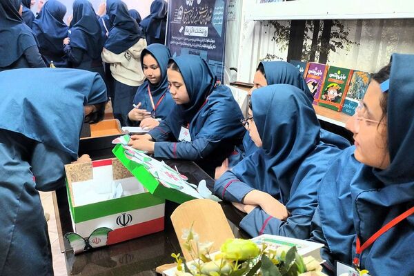 انتخابات شورای دانش‌آموزی در تمام مدارس شهرستان ملارد 