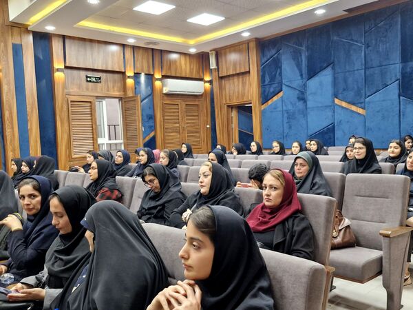 دوره توانمند‌سازی مربیان کودکستان‌ها 