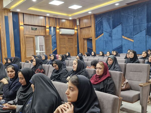 دوره توانمند‌سازی مربیان کودکستان‌ها 