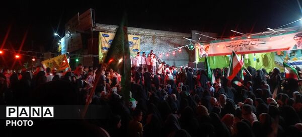 جشن ازدواج دو زوج در میادین مشهد