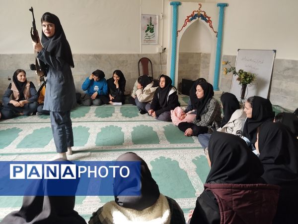 آموزش آمادگی دفاعی در سطح مدارس شهر آشخانه