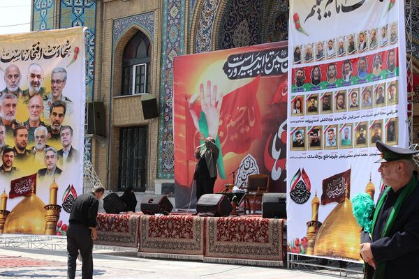 برپایی مراسم جاماندگان اربعین حسینی در امامزاده محمد(ع) کرج