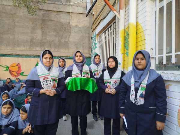 جشن ولادت حضرت زینب در دبیرستان دخترانه دانشور 2 