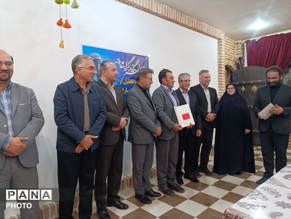 آیین تجلیل از خبرنگاران و اصحاب قلم و رسانه در مجتمع تفریحی فرهنگی بام خلخال