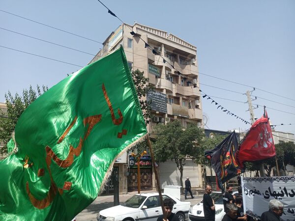 دسته‌های عزاداری در رباط کریم