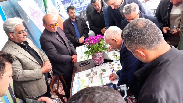 بازدید استاندار مازندران از غرفه نوروزی قائمشهر