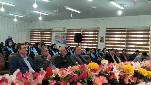 برگزاری آیین استانی «جشن نیکوکاری» در دبیرستان شاهد فاطمیه اهواز