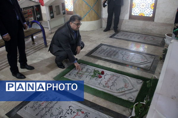 تجدید میثاق با شهدا در بوشهر