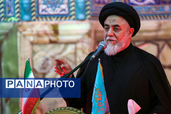 آیین «عهد عاشقی» با حضور اصحاب رسانه در مسجد جمکران