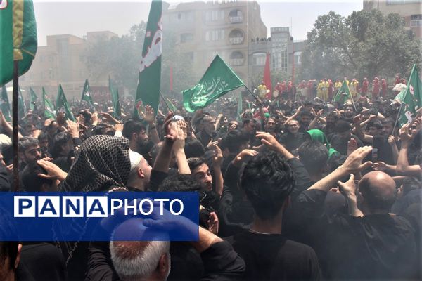 جلوه‌های باشکوه عزاداری روز عاشورا در قم