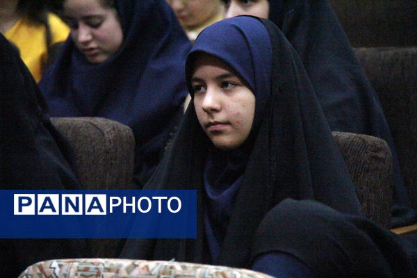 جشنواره هنرهای آوایی دانش‌آموزی یزد