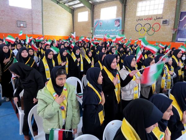 همایش پیشگیری از آسیب‌های چهارشنبه سوری در دبیرستان نرجس بجنورد