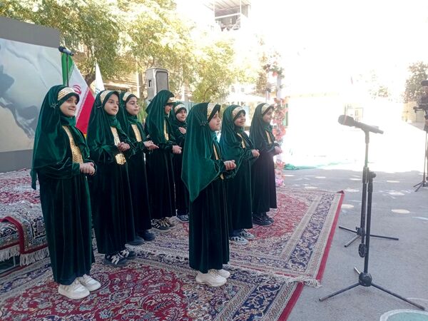 جشن عاطفه‌ها در مشهد برگزار شد
