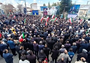 بدرقه باشکوه پیکرهای دانشمند شهید حسین ذکی و دو شهیده والامقام