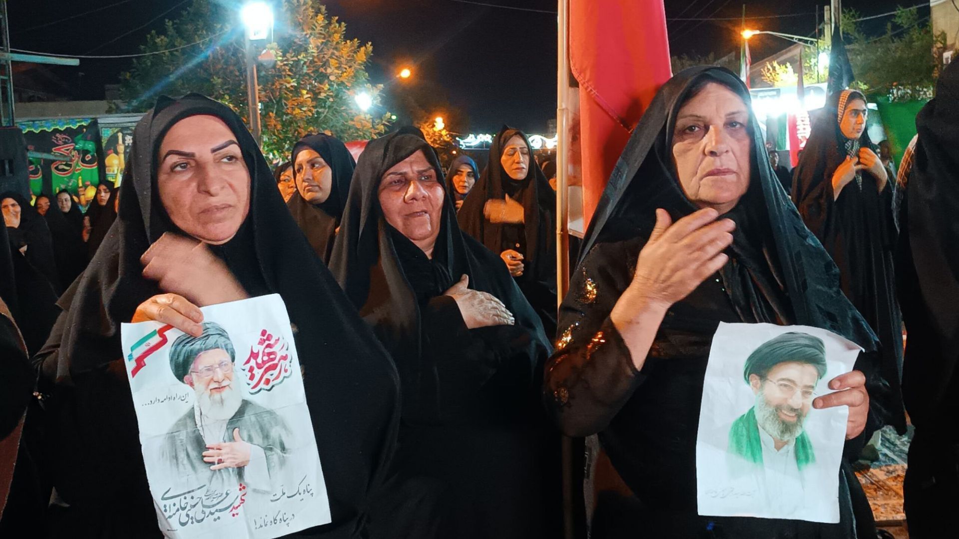 فریاد حمایت از ایران در میدان همچنان استوارتر پلدختر