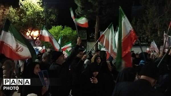 چهل روز ، چهل شب ؛ مردم نیشابور عزادار رهبر شهید و شهدای میناب هستند -۱
