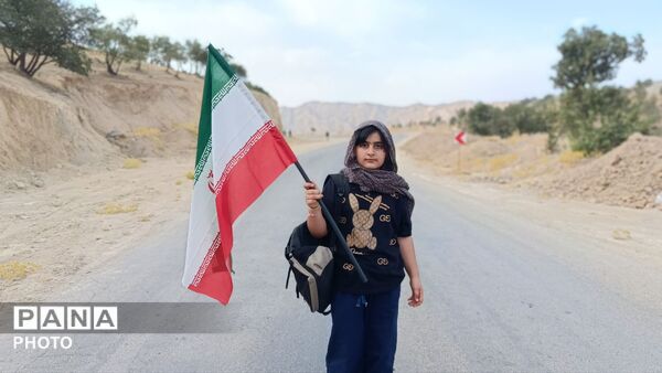 جاماندگان اربعین در میانکوه هم‌قدم شدند
