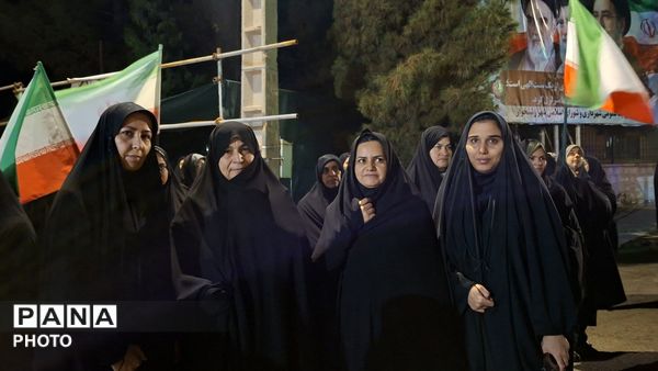 نقش‌آفرینی دانش‌آموزان آموزشگاه نمونه «دکتر توسلی» در میعادگاه بیعت با رهبری