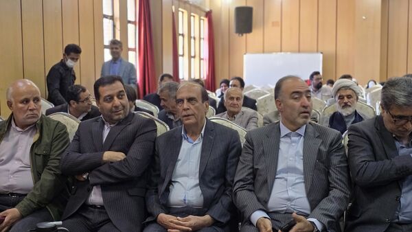  مراسم کلنگ‌زنی همزمان دو پروژه آموزشی در ناحیه چهار اصفهان