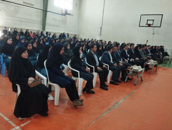 نواختن زنگ جوانه‌ها در شیروان