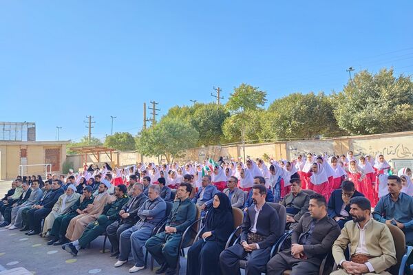 مراسم بازگشایی مدارس و گرامیداشت هفته دفاع مقدس در ثلاث باباجانی 