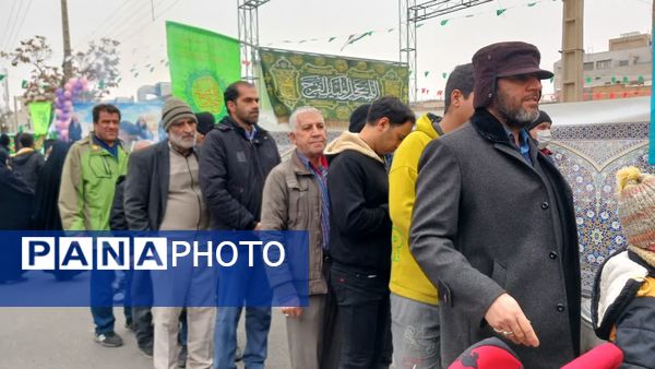 شادپیمایی روز میلاد حضرت مهدی (عج) در شهرستان سمنان