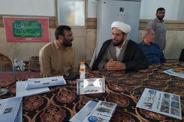 میز خدمت اداره آموزش و پرورش شهرستان قدس در نماز جمعه