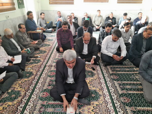 مراسم سالروز ارتحال حضرت امام خمینی رحمت الله علیه در اداره کل آموزش و پرورش استان بوشهر