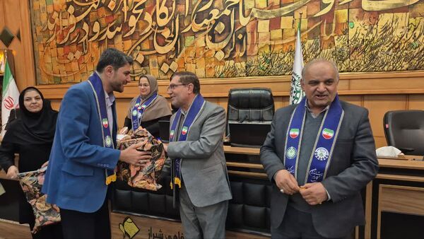 نشست هم‌اندیشی مسئولان سازمان دانش‌آموزی استان فارس روز دوم