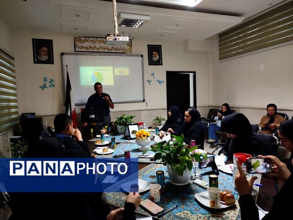 بحران آب مشهد زیر ذره‌بین رسانه‌ها و کارشناسان در فرهنگسرای محیط زیست