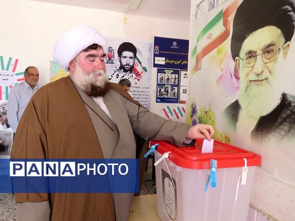 دور دوم انتخابات چهاردهمین دوره ریاست‌جمهوری در شهر درق