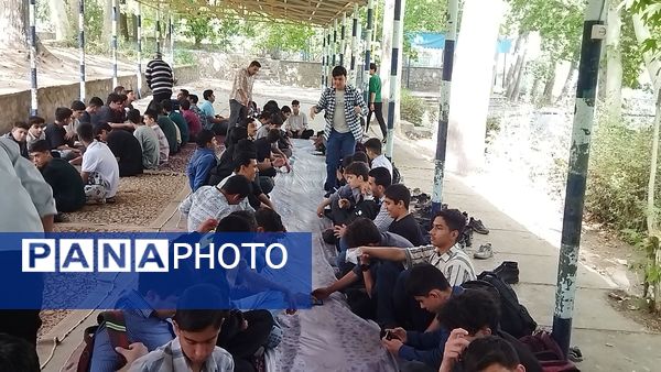 گذری کوتاه بر اهدای جوایز در اردوی جدید الورودهای شاهد ابوذر غفاری 