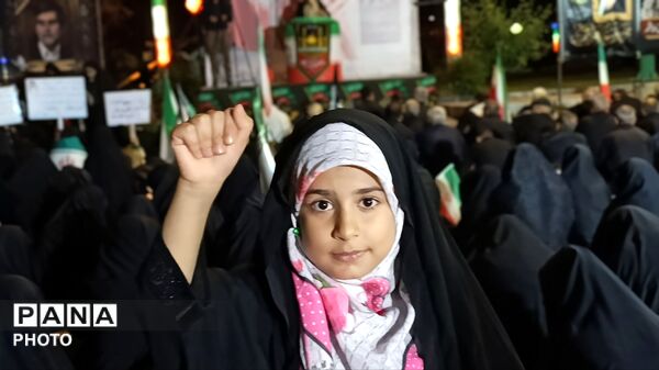 دهه نودی های پای انقلاب
